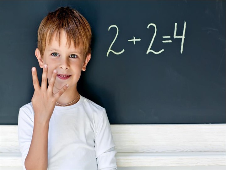 "Решение уравнений, сводящихся к линейным - Скачать школьные презентации PowerPoint бесплатно | Портал бесплатных презентаций school-present.com